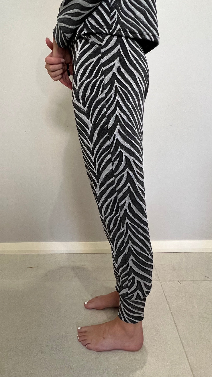 Silver Glitz Motion Knit Cuff Pants